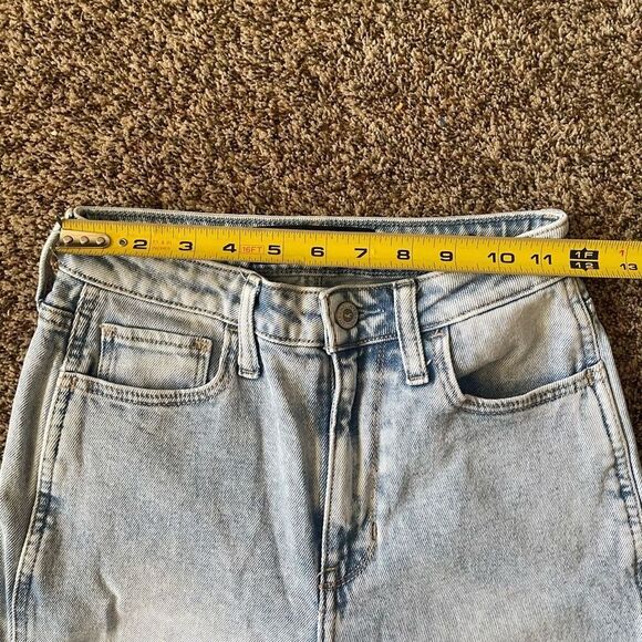 Hollister ultra high rise mom jean women’s size 25 - Picture 4 of 9